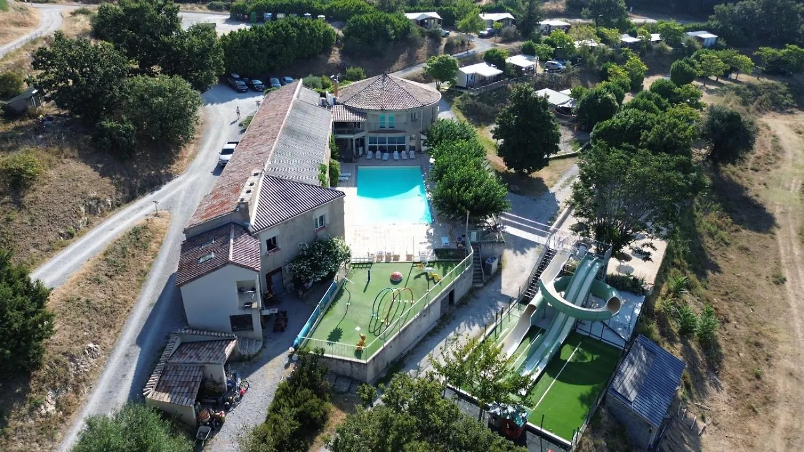 Camping Hotel Domaine Plein Sud à Bruzac